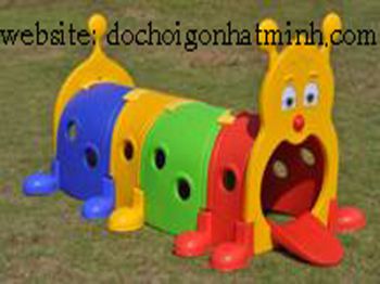 Hầm chui con cú mèo